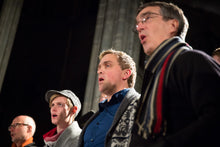 Lade das Bild in den Galerie-Viewer, Out of Darkness - Nidaros domkor, Vivianne Sydnes