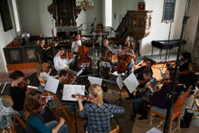 Last inn bildet i gallerivisningen, In folk style - TrondheimSolistene, Emilia Amper, Gjermund Larsen, Øyvind Gimse, Geir Inge Lotsberg