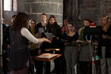Last inn bildet i gallerivisningen, Hymn to the Virgin - Schola Cantorum, Tone Bianca Sparre Dahl
