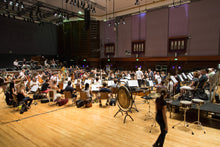 Last inn bildet i gallerivisningen, Flint Juventino Beppe: REMOTE GALAXY - Philharmonia Orchestra, Vladimir Ashkenazy, Emily Beynon, Mark van de Wiel, Ralph Rousseau
